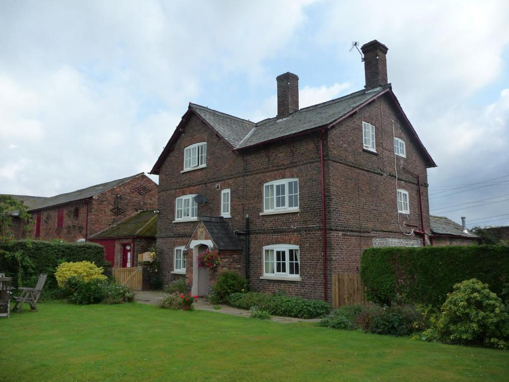 Birtles Farm Bed And Breakfast Knutsford Exterior foto